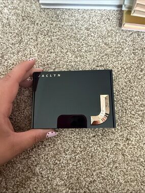 Jaclyn Cosmetics blush and bronzer palette